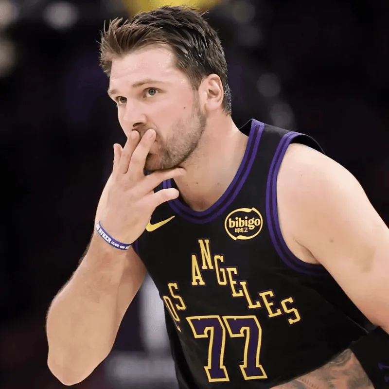 奇异果体育app-现役最快15000分：东契奇、詹姆斯、杜兰特、米切尔、布克